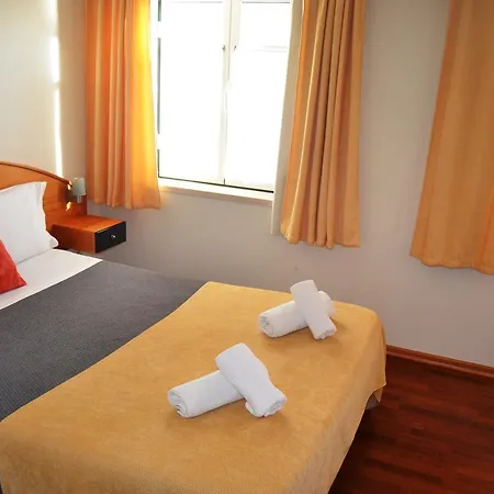 Albergaria Pedra D'ouro 상페드루 지 모엘