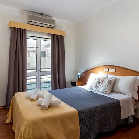 Albergaria Pedra D'ouro 게스트하우스 4*